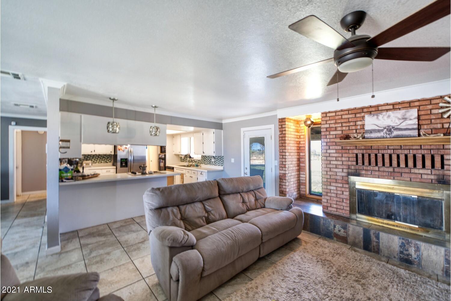 141 Taylor Road Willcox, AZ 85643 - Photo 15 of 27 04045_141 South Taylor Road