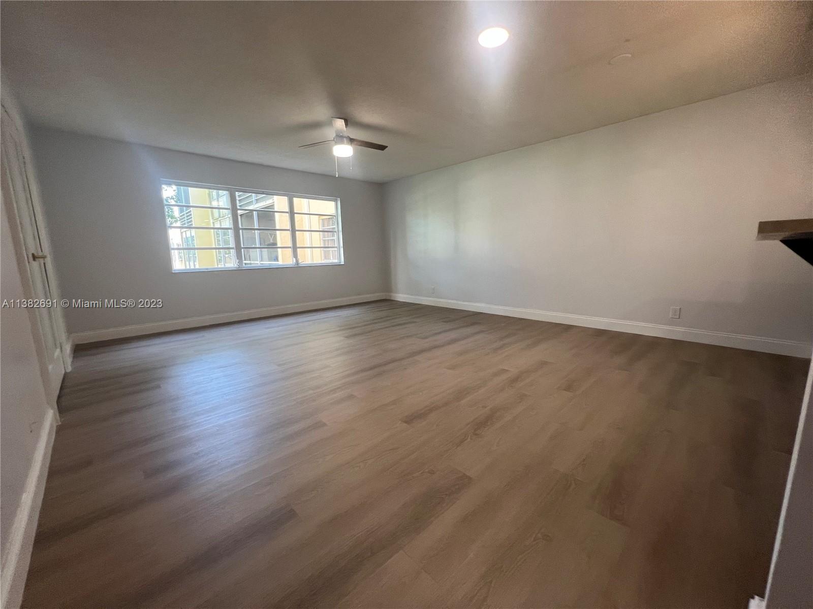 101 Berkley Road, Unit 206 Hollywood, FL 33024 - Photo 18 of 31 Gallery Image 18