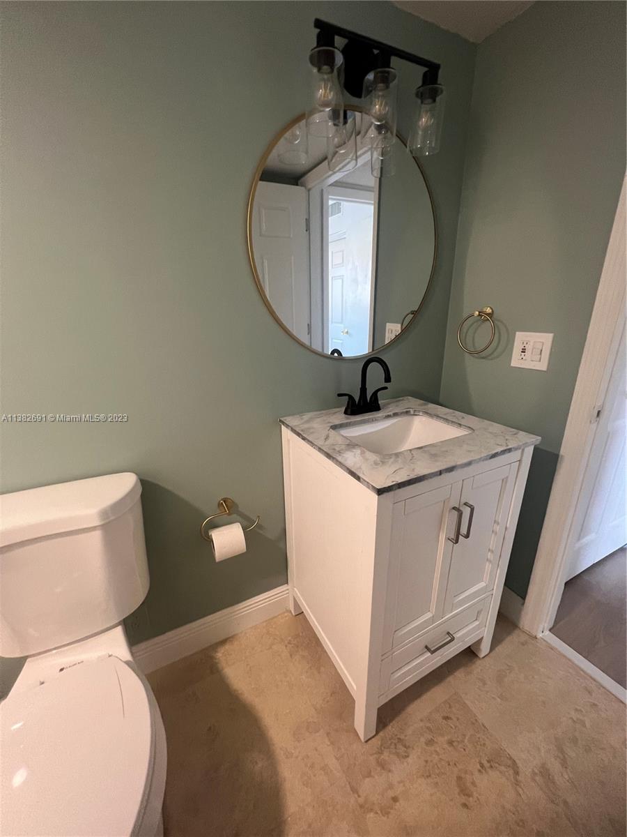 101 Berkley Road, Unit 206 Hollywood, FL 33024 - Photo 22 of 31 Gallery Image 22