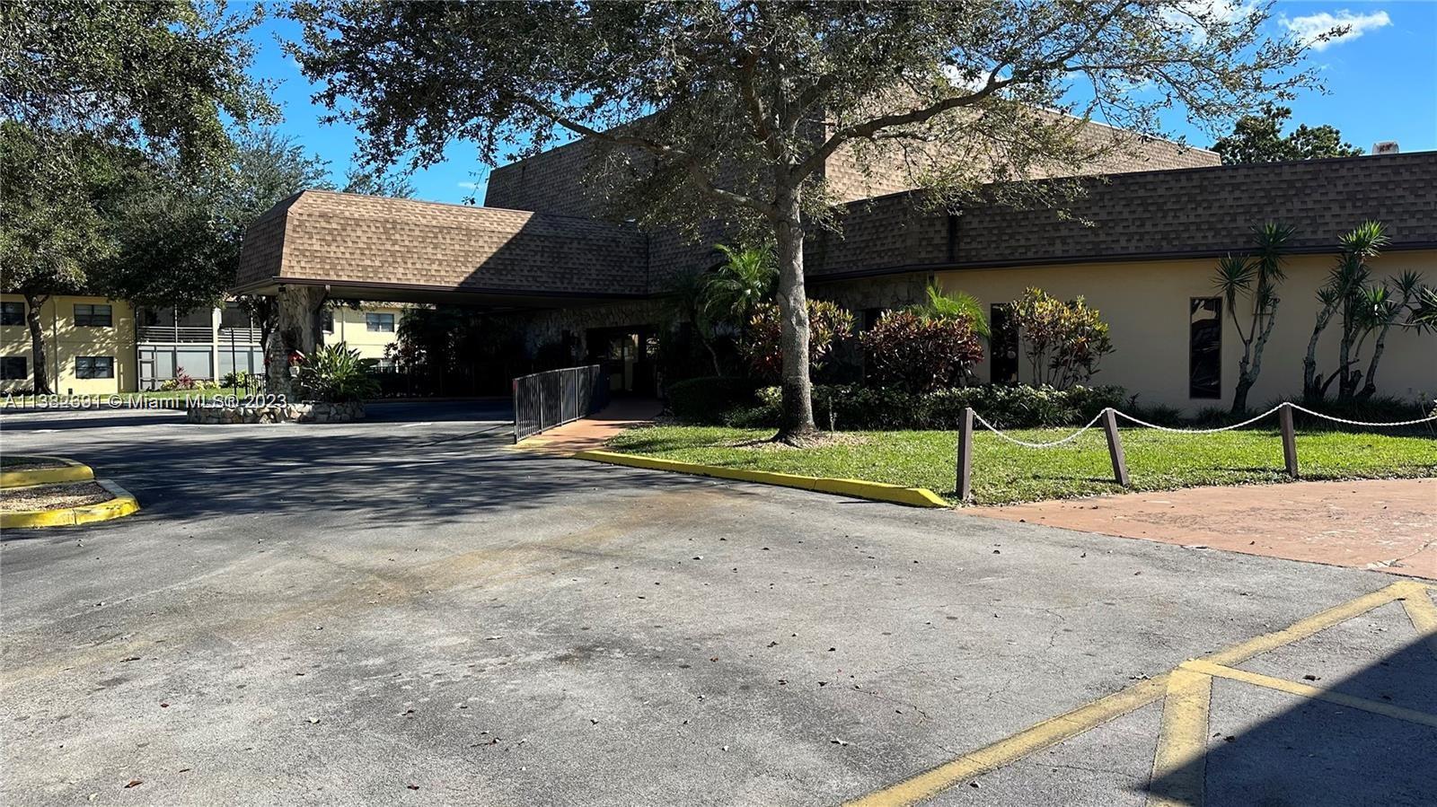 101 Berkley Road, Unit 206 Hollywood, FL 33024 - Photo 31 of 31 Gallery Image 31