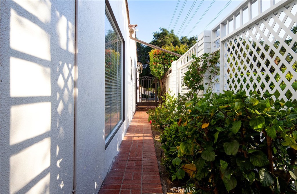 3301 Grayburn Road Pasadena, CA 91107 - Photo 23 of 40