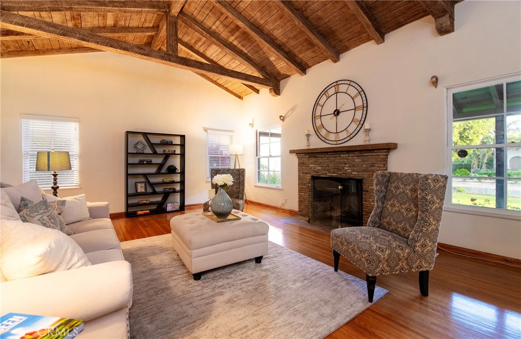 3301 Grayburn Road Pasadena, CA 91107 - Photo 6 of 40