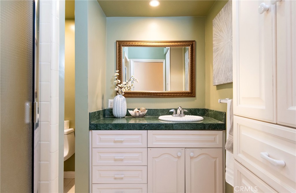 3301 Grayburn Road Pasadena, CA 91107 - Photo 9 of 40