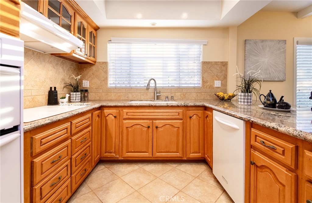 3301 Grayburn Road Pasadena, CA 91107 - Photo 10 of 40