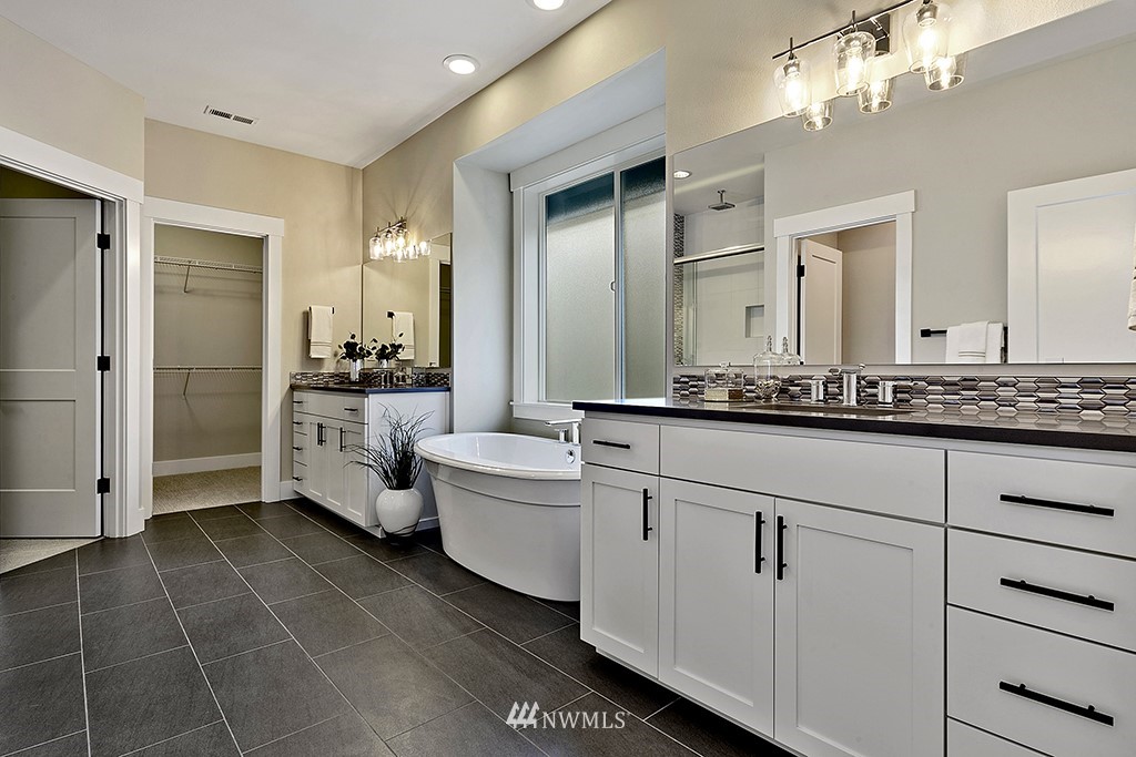 7812 Connells Prairie Road East Bonney Lake, WA 98391 - Photo 16 of 25 Gallery Image 16