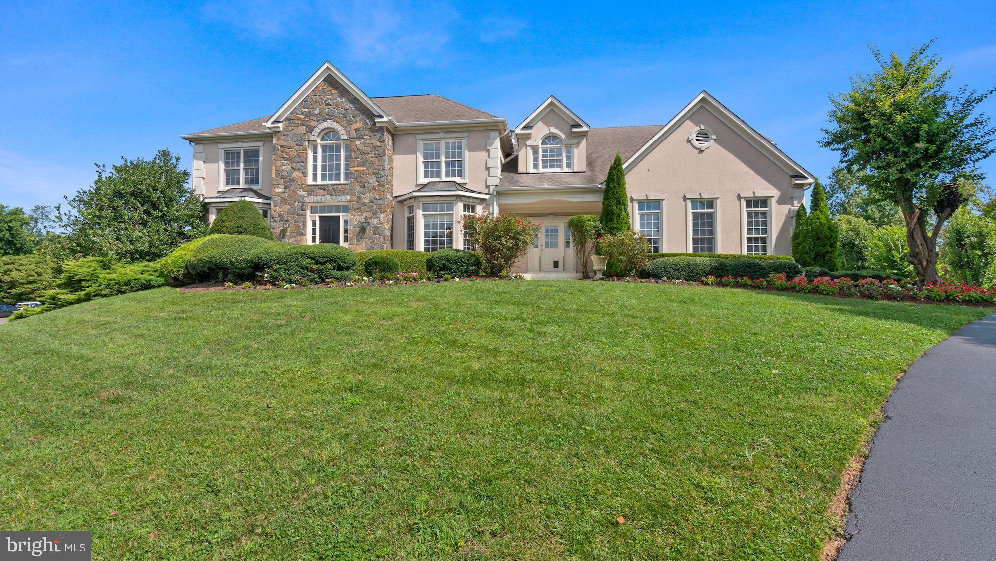 11100 Tommye Lane Reston, VA 20194 - Photo 3 of 50