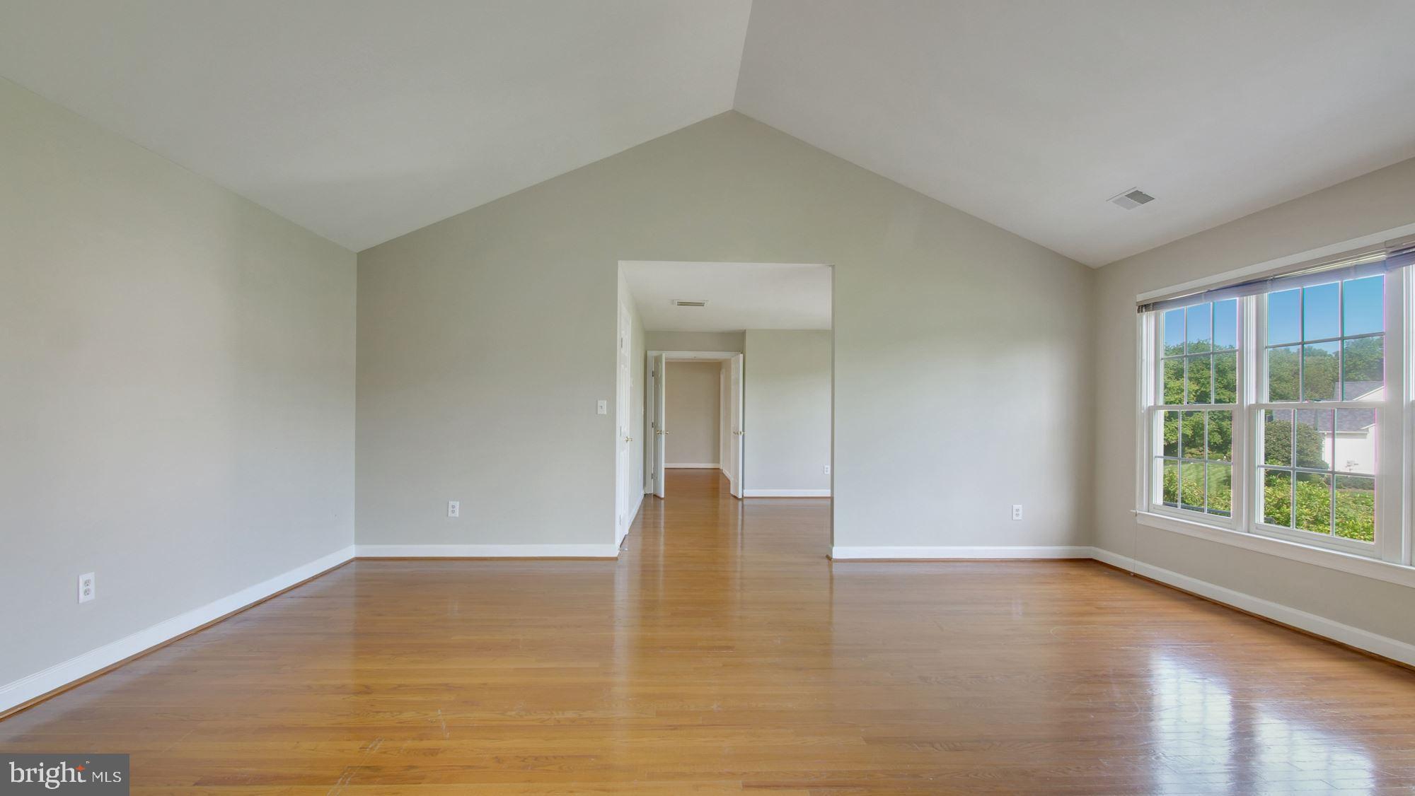 11100 Tommye Lane Reston, VA 20194 - Photo 31 of 50 Primary Bedroom