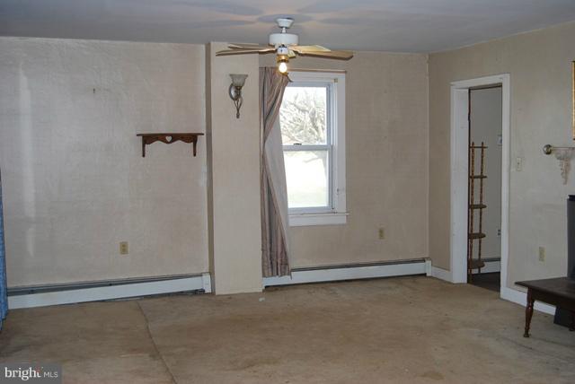 10613 Green Valley Road Union Bridge, MD 21791 - Photo 8 of 27 Family Room