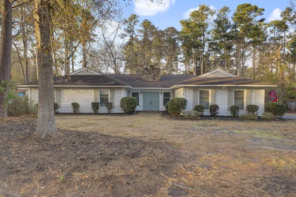 $425,000 | 350 Plantation Drive, Aiken, SC 29803