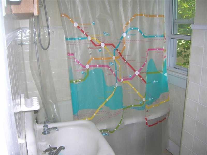 31 Hillside Road Orono, ME 04473 - Photo 11 of 17 Bathroom.