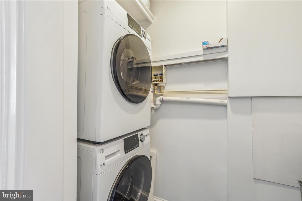 1903 4th Street Northwest Washington, DC 20001 - Photo 26 of 36 a utility room with dryer and washer