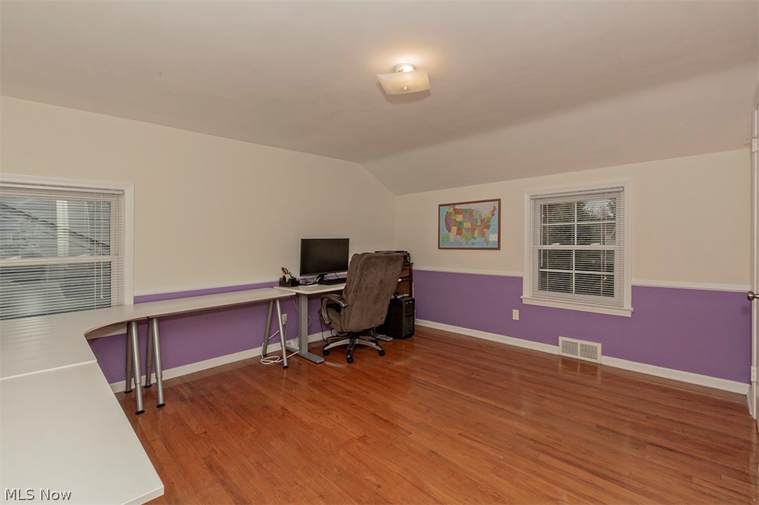 4952 Fairlawn Road Cleveland, OH 44124 - Photo 26 of 35 Gallery Image 26