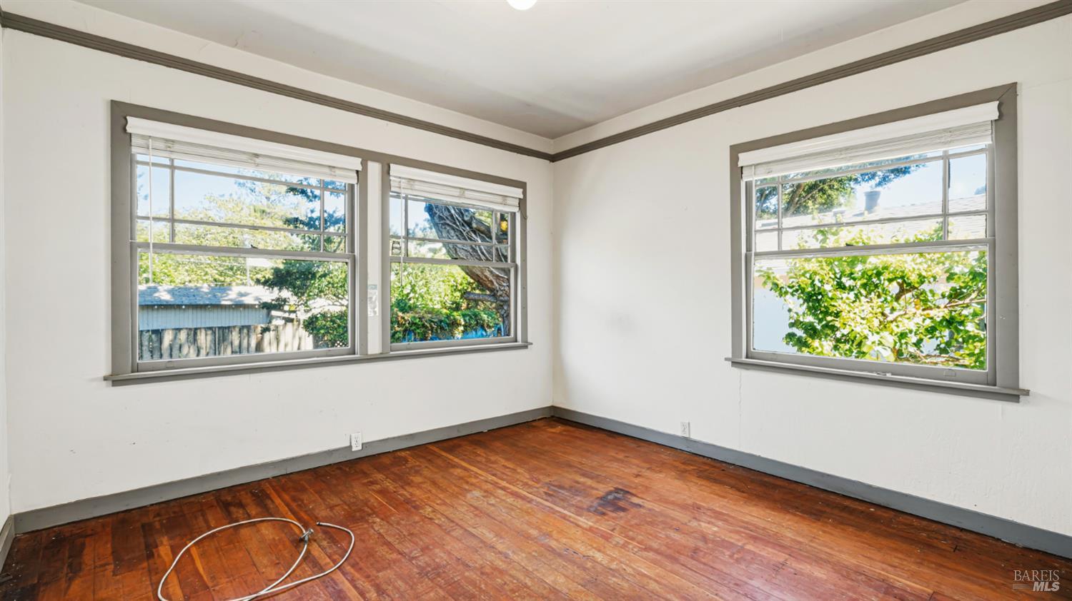 127 Manor Road Fairfax, CA 94930 - Photo 13 of 36