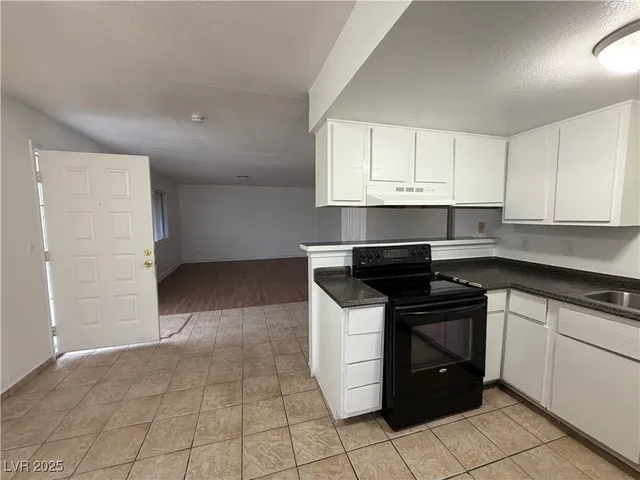 $1,250 | 4750 Thunderbolt Avenue, Unit 3, Las Vegas, NV 89115