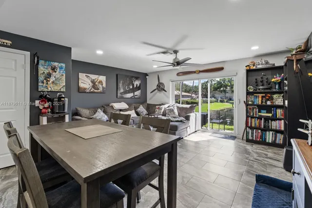 $399,999 | 8532 West Southgate Shores Circle, Tamarac, FL 33321