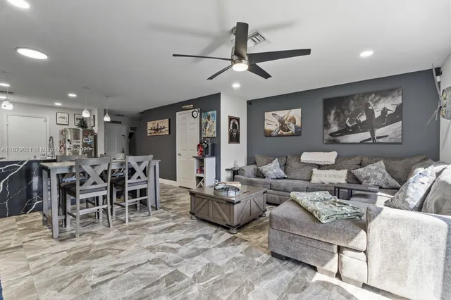 $399,999 | 8532 West Southgate Shores Circle, Tamarac, FL 33321