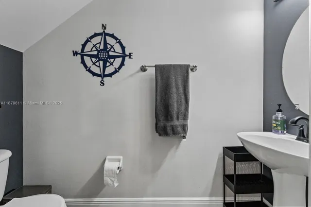 $399,999 | 8532 West Southgate Shores Circle, Tamarac, FL 33321