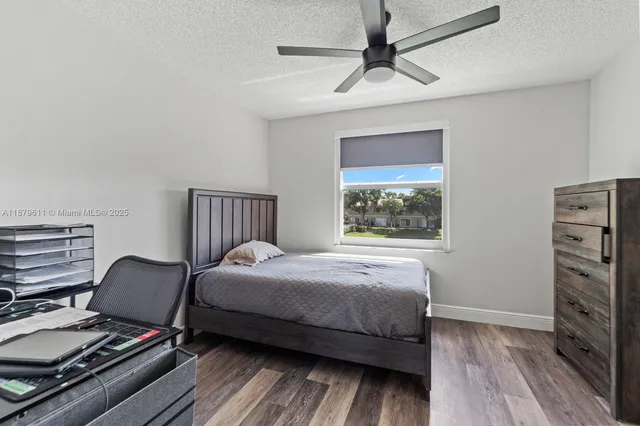 $399,999 | 8532 West Southgate Shores Circle, Tamarac, FL 33321