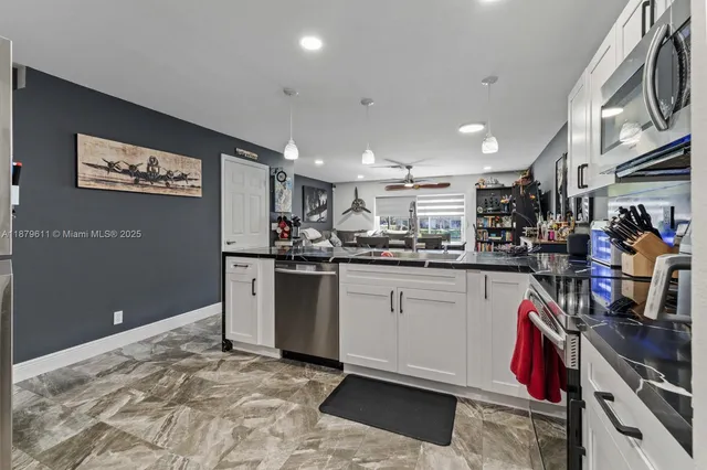 $399,999 | 8532 West Southgate Shores Circle, Tamarac, FL 33321