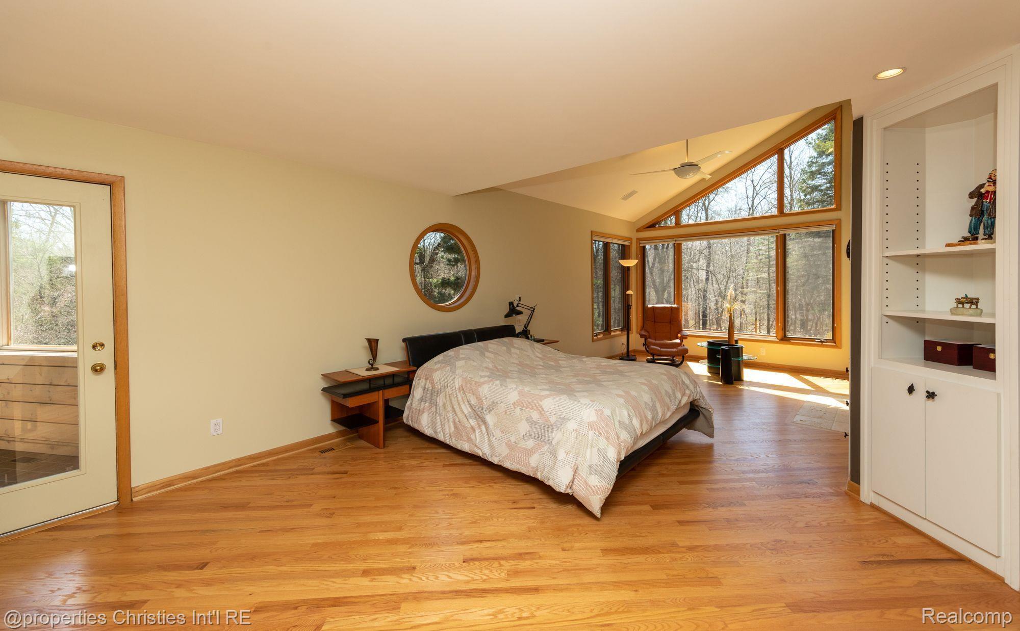1661 Silver Bell Road Rochester, MI 48306 - Photo 25 of 77 Gallery Image 25
