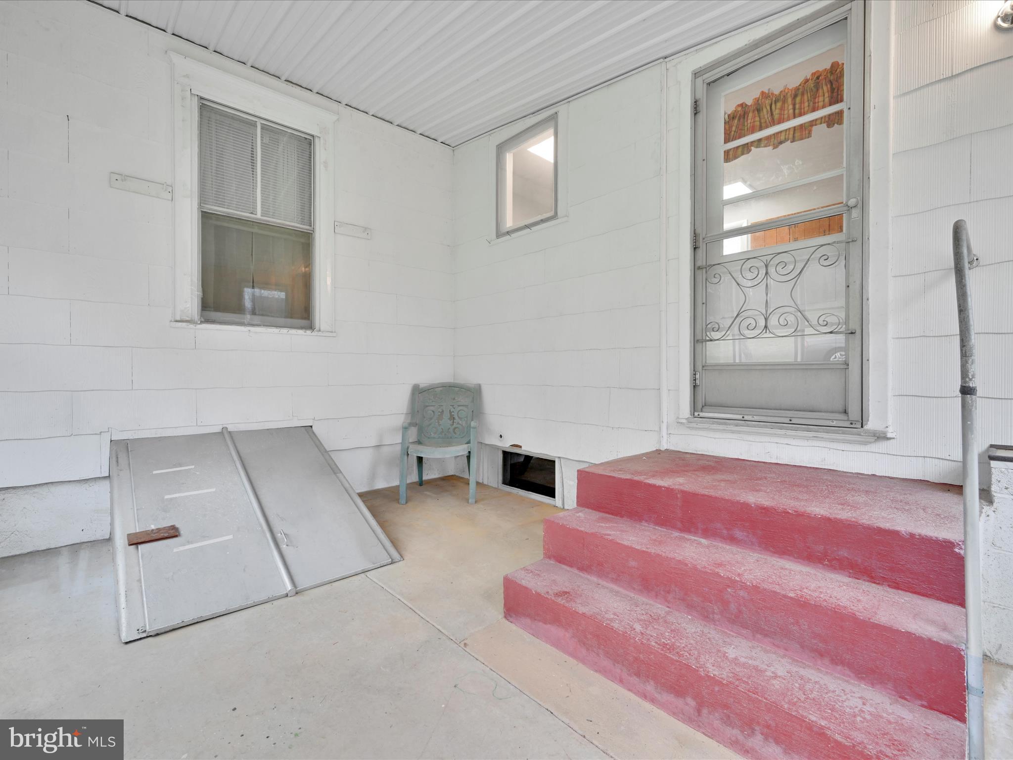 53 Ridge Avenue Coatesville, PA 19320 - Photo 23 of 28 Screened Porch