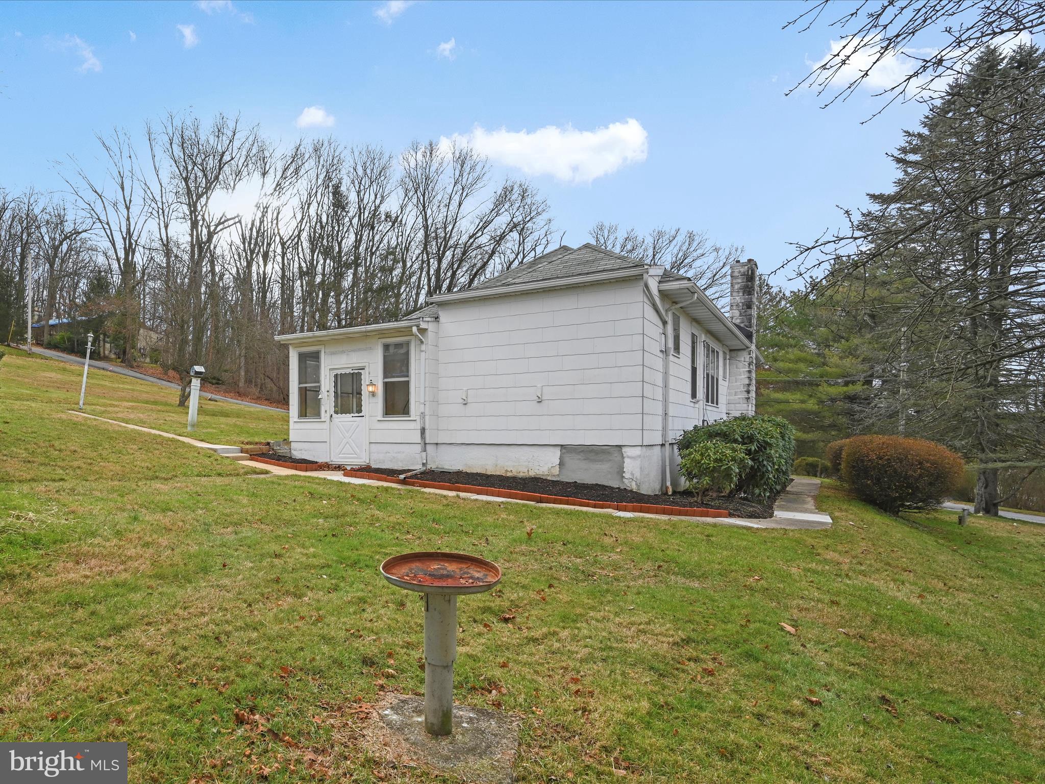 53 Ridge Avenue Coatesville, PA 19320 - Photo 26 of 28 Yard