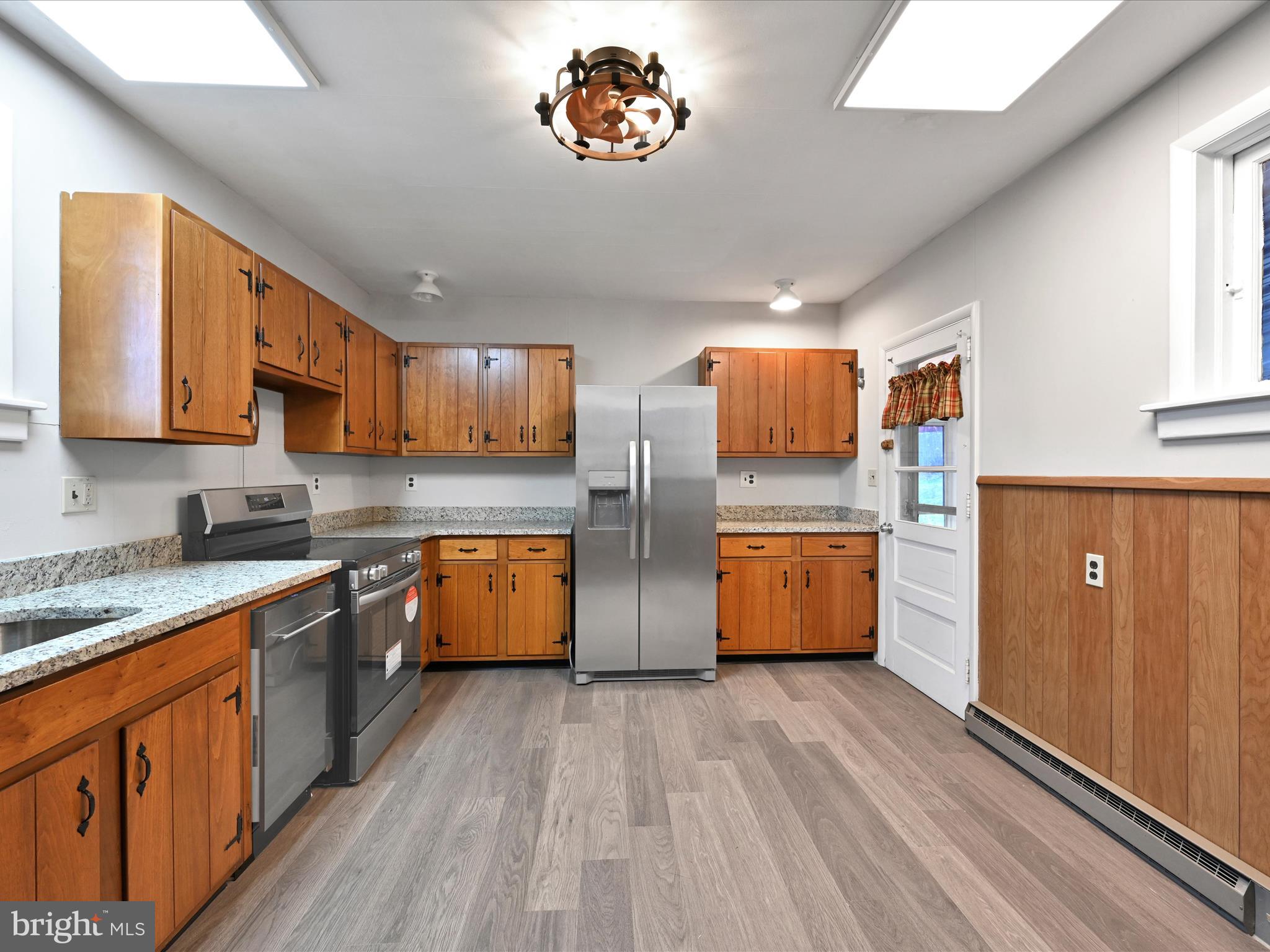 53 Ridge Avenue Coatesville, PA 19320 - Photo 9 of 28 Kitchen
