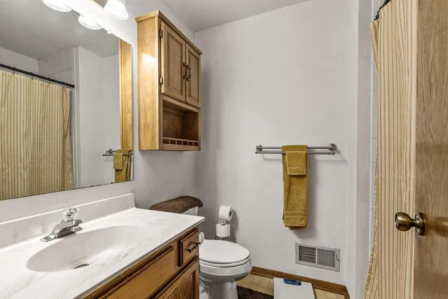 $175,000 | 971 Heritage Court East, Unit 204, Vadnais Heights, MN 55127