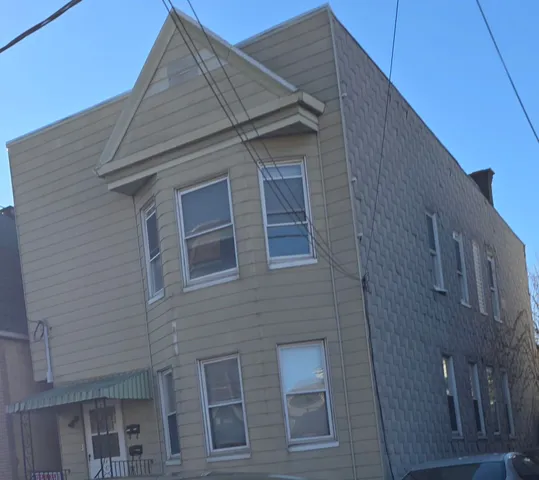 $2,500 | 26 West 20th Street, Unit 2, Bayonne, NJ 07002
