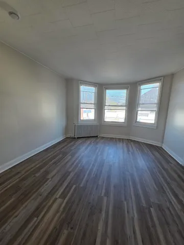 $2,500 | 26 West 20th Street, Unit 2, Bayonne, NJ 07002