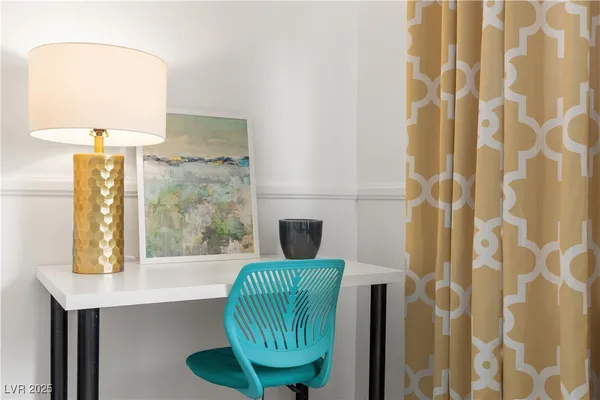 $2,888 | 1013 Francis Avenue, Las Vegas, NV 89104