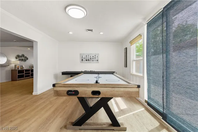 $2,800 | 1013 Francis Avenue, Las Vegas, NV 89104