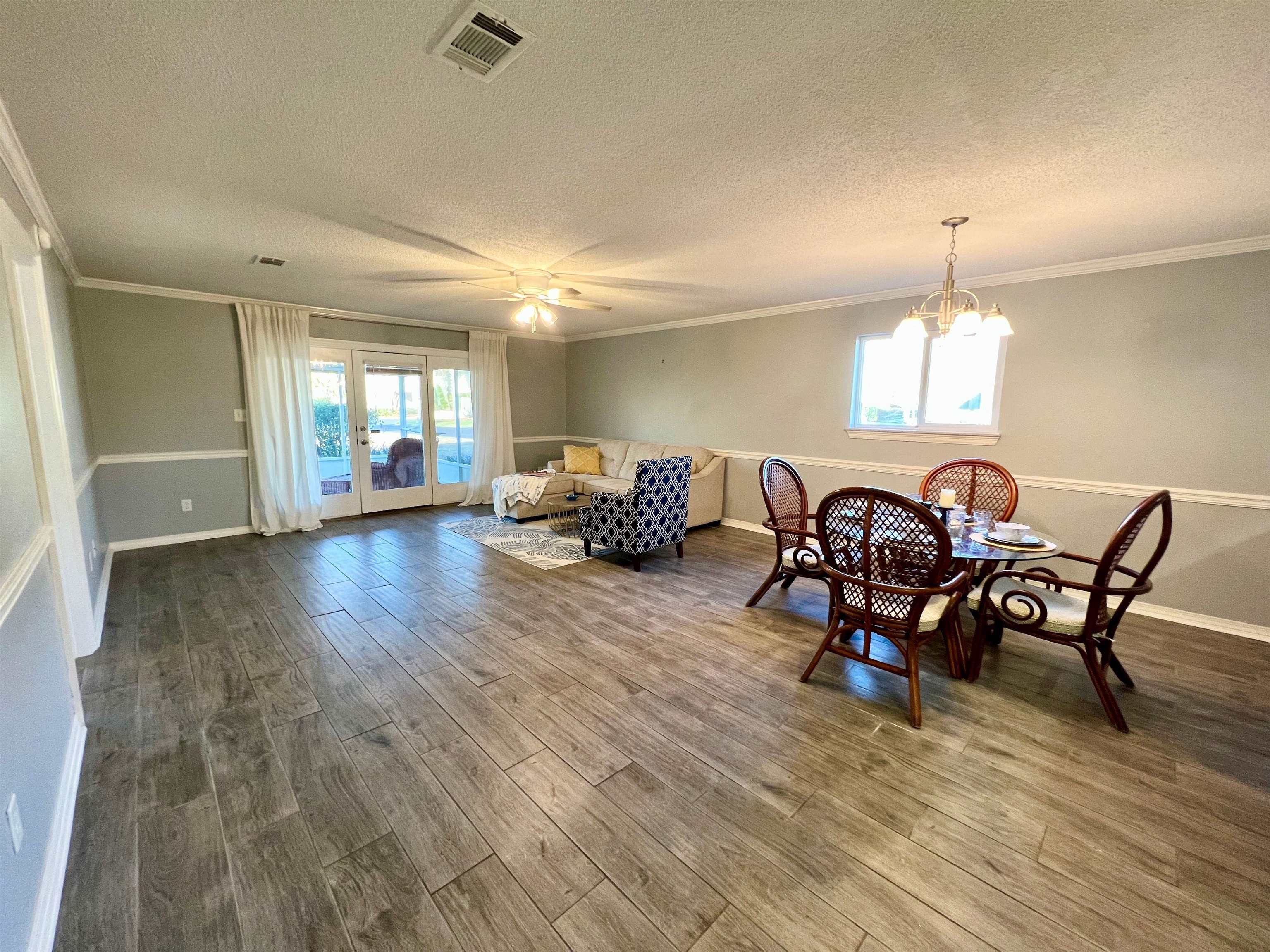 9495 Villas Drive Foley, AL 36535 - Photo 8 of 17 Living/ Dining