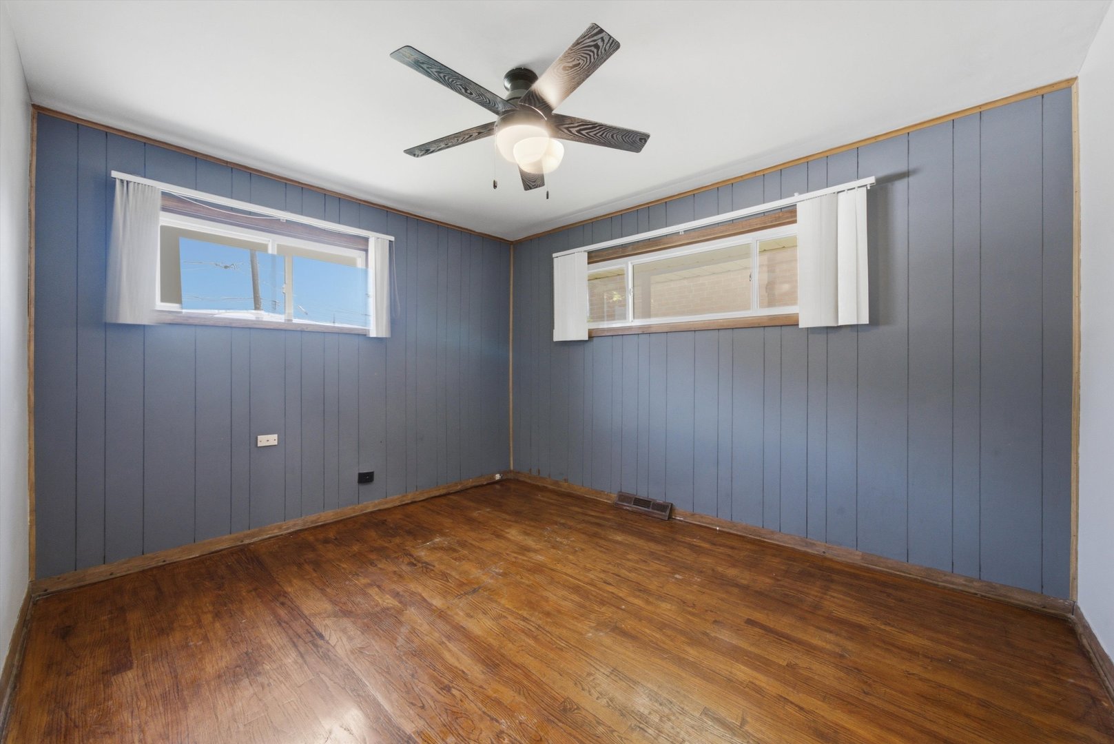 8404 45th Street Lyons, IL 60534 - Photo 17 of 26