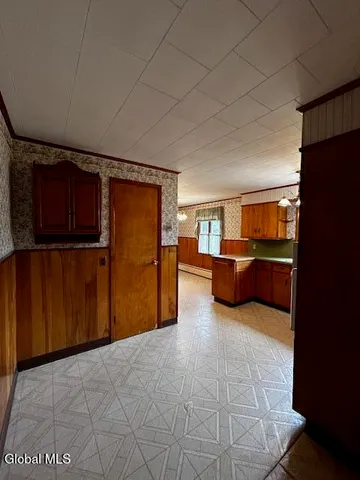 $250,000 | 26 School Street, Pittstown, NY 12094