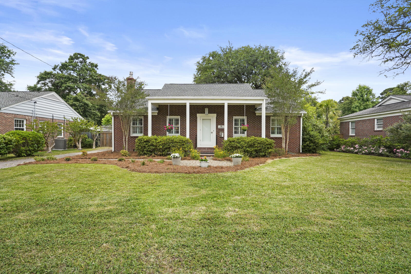 18 Sheridan Road Charleston, SC 29407 - Photo 1 of 64 DEK01630