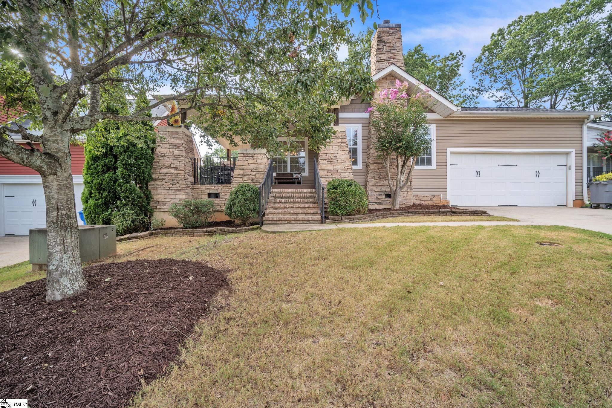 103 Ragon Lane Greenville, SC 29609 - Photo 1 of 25 Gallery Image 1