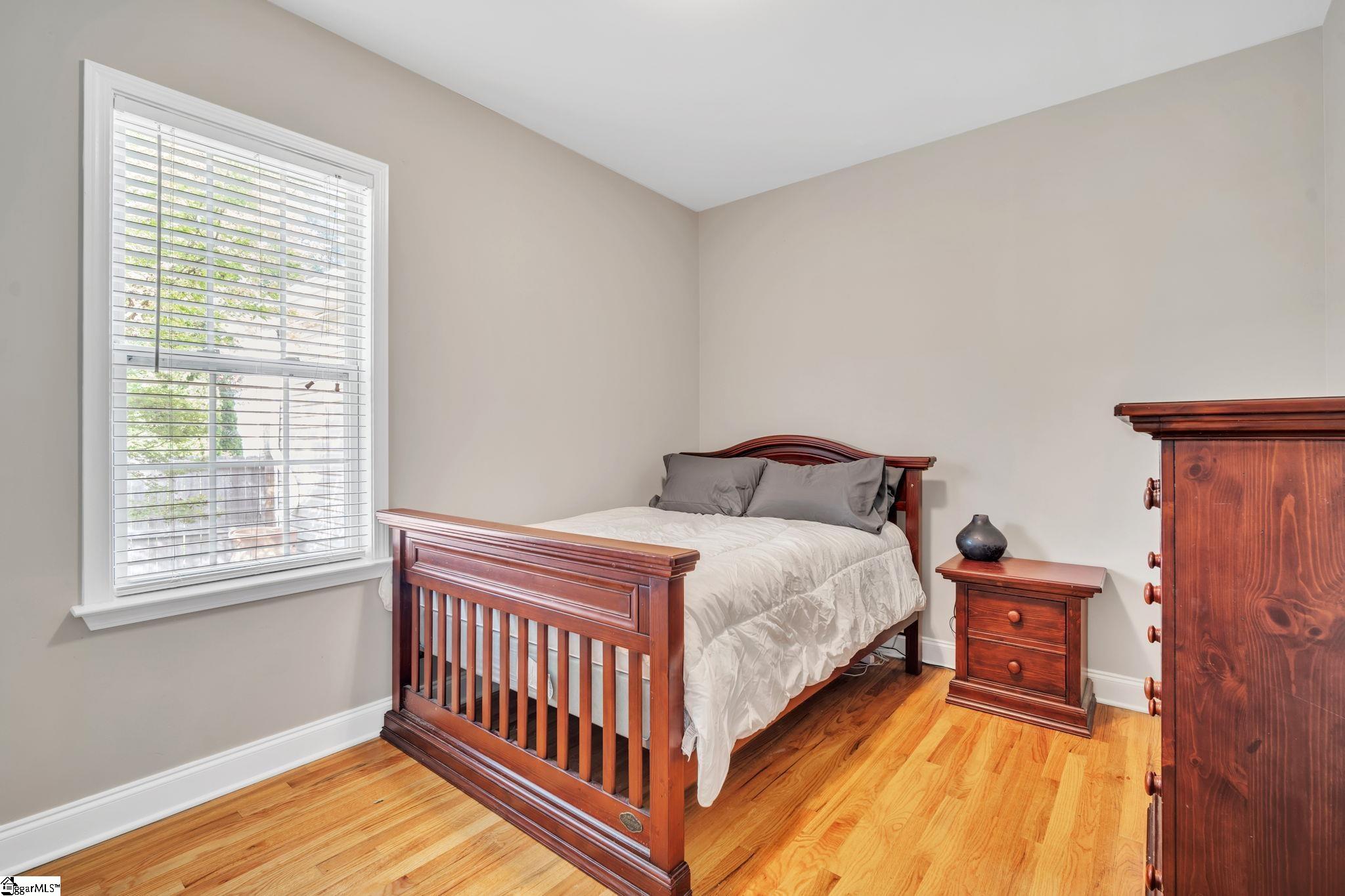 103 Ragon Lane Greenville, SC 29609 - Photo 10 of 25 Gallery Image 10