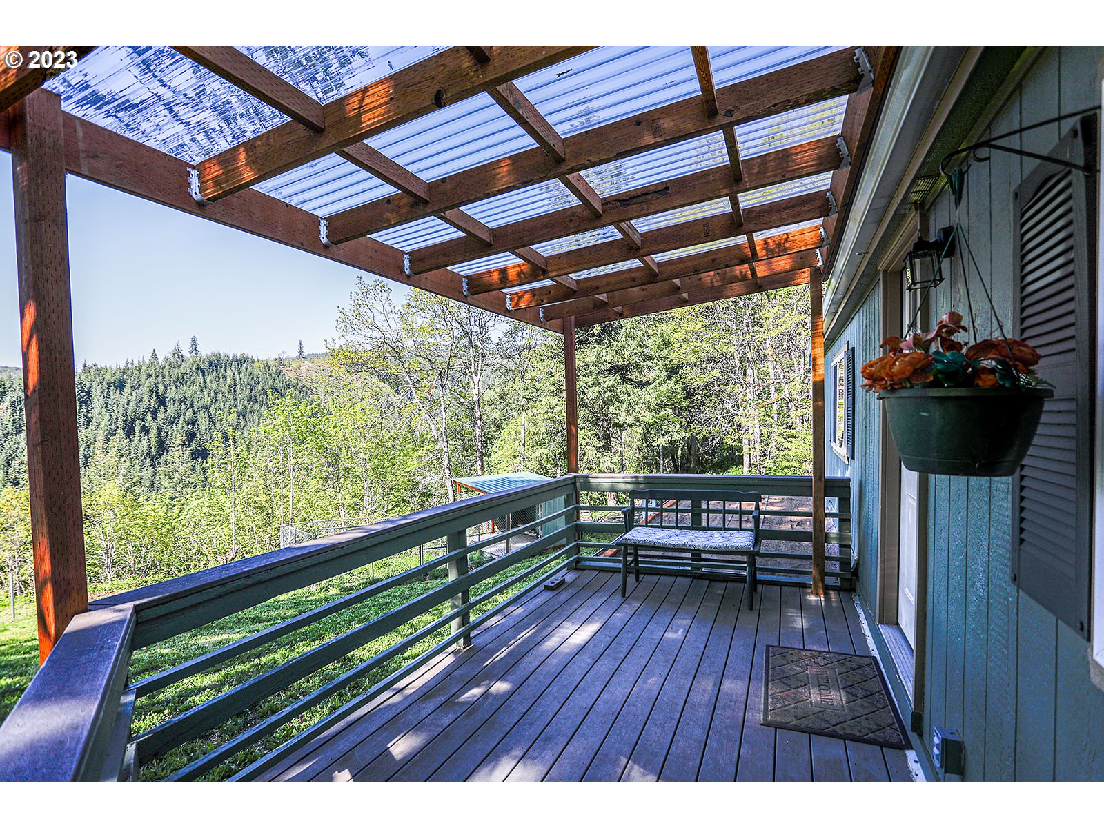 2651 Kingsley Road Hood River, OR 97031 - Photo 25 of 36 Gallery Image 25