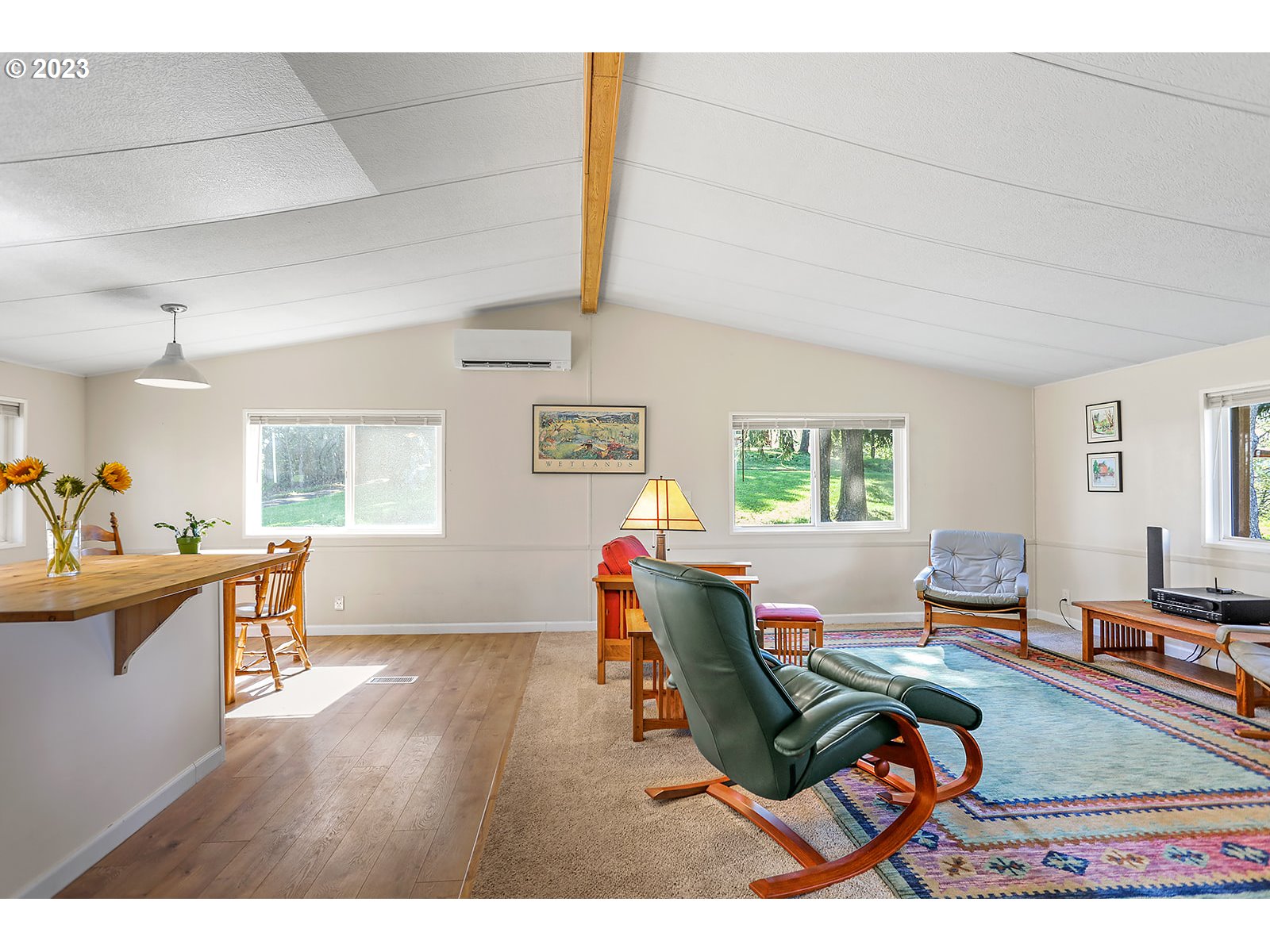 2651 Kingsley Road Hood River, OR 97031 - Photo 4 of 36 Gallery Image 4