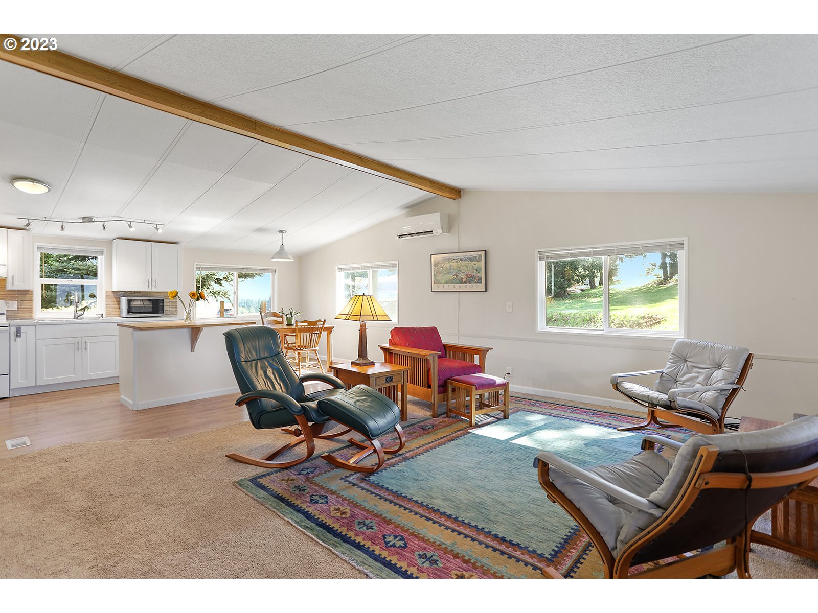 2651 Kingsley Road Hood River, OR 97031 - Photo 5 of 36 Gallery Image 5