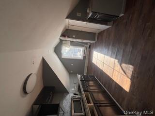 11 Manchester Road Poughkeepsie, NY 12603 - Photo 2 of 7