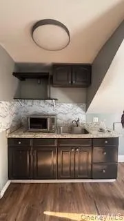 $1,500 | 11 Manchester Road, Poughkeepsie, NY 12603