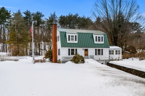 $520,000 | 171 King Street, Boscawen, NH 03303
