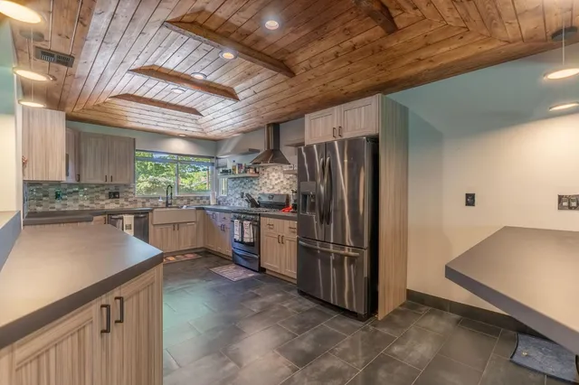 $635,000 | 1305 River Road, Modesto, CA 95351