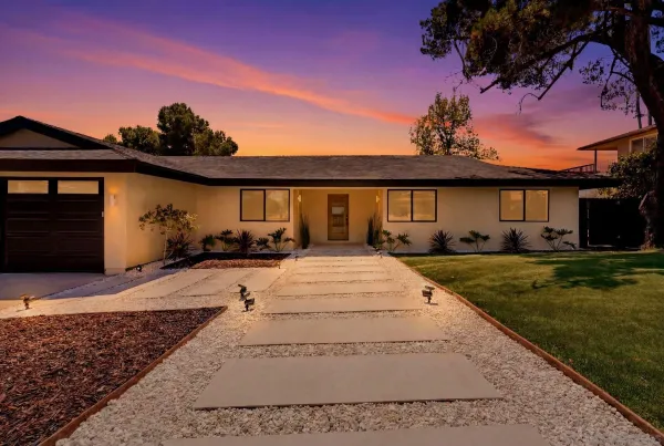 $1,549,999 | 4222 Helix Del Sur, La Mesa, CA 91941
