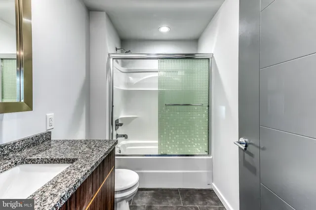 $1,821 | 4800 Brown Street, Unit 301, Philadelphia, PA 19139