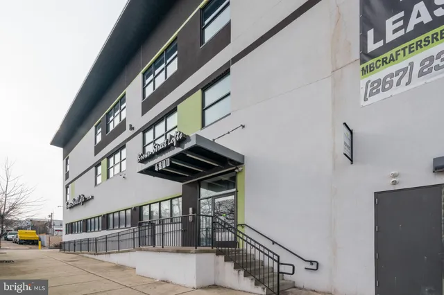 $1,821 | 4800 Brown Street, Unit 301, Philadelphia, PA 19139