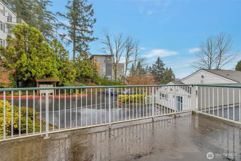 $449,000 | 3980 129th Place Southeast, Unit B102, Bellevue, WA 98006