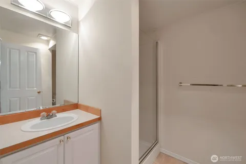 $449,000 | 3980 129th Place Southeast, Unit B102, Bellevue, WA 98006